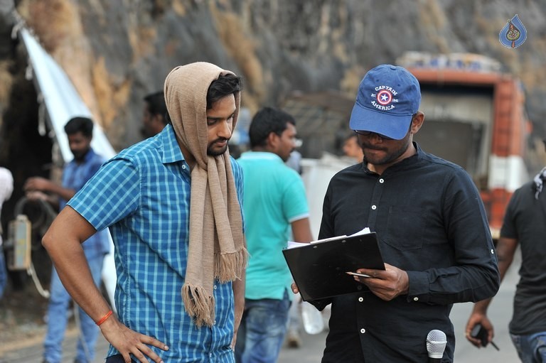 Right Right Movie New Photos - 18 / 21 photos