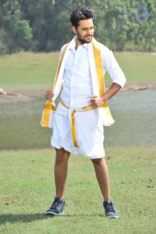 Right Right Movie New Pics - 10 / 11 photos