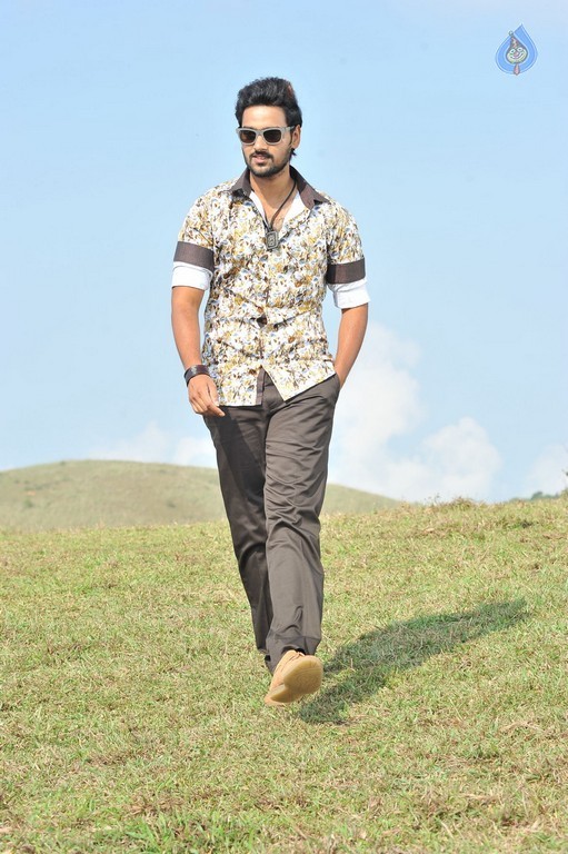 Right Right Movie Photos - 2 / 18 photos