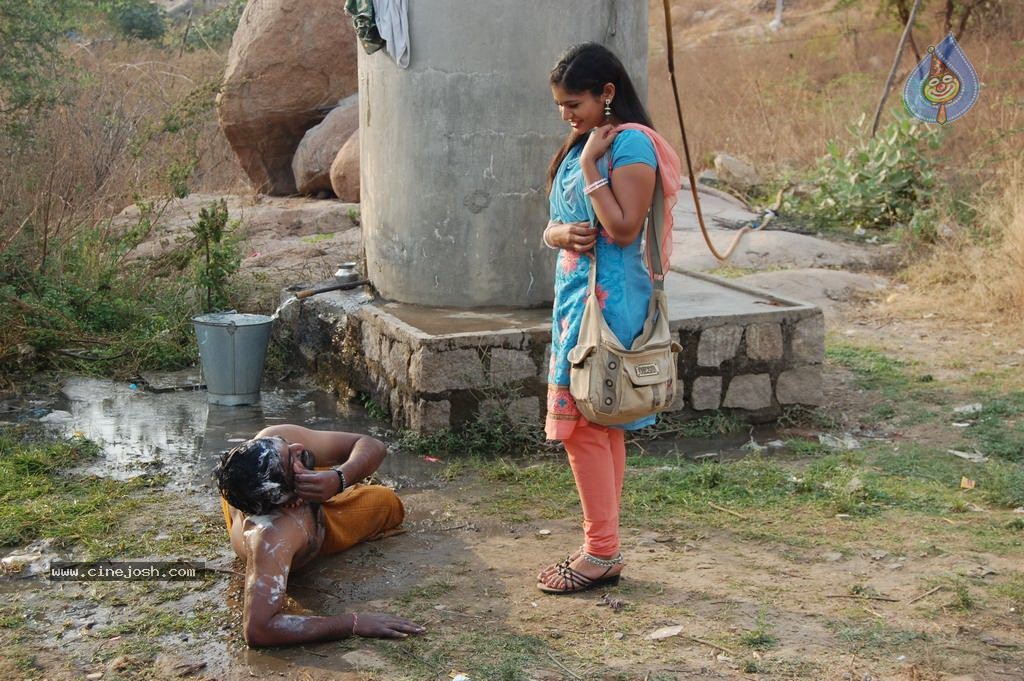 Road No 76 Chenchalguda Area Movie Stills - 6 / 52 photos