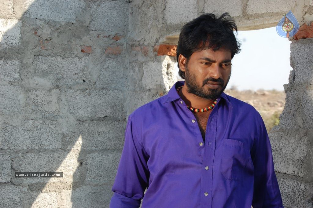 Road No 76 Chenchalguda Area Movie Stills - 19 / 52 photos