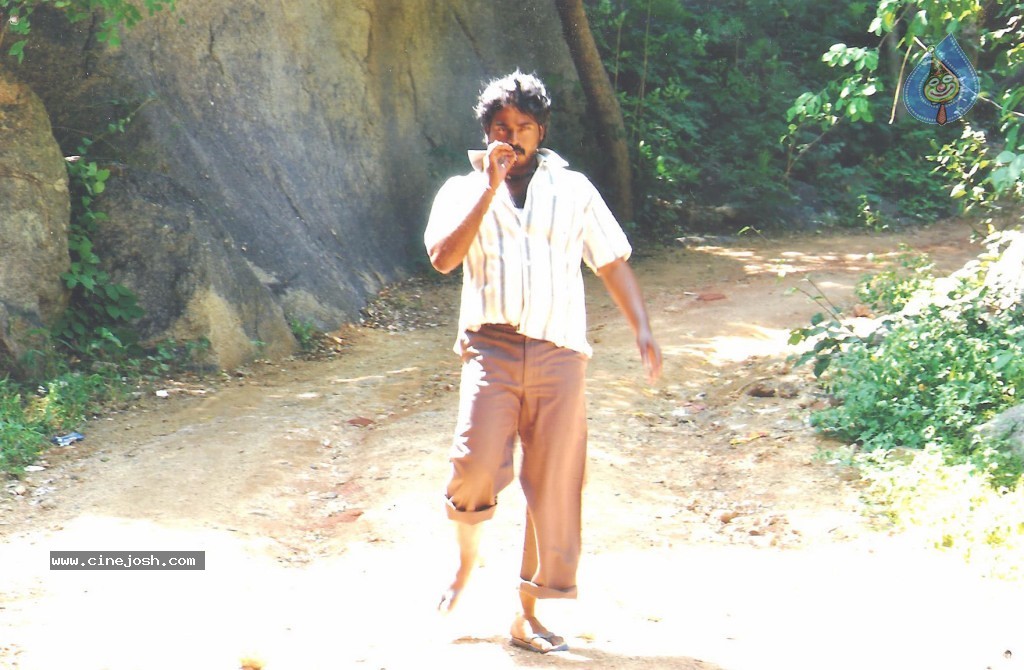 Road No 76 Chenchalguda Area Movie Stills - 25 / 52 photos