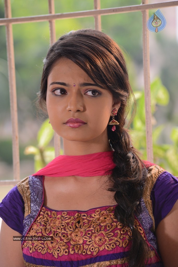 Romance with Finance Movie Stills - 35 / 145 photos