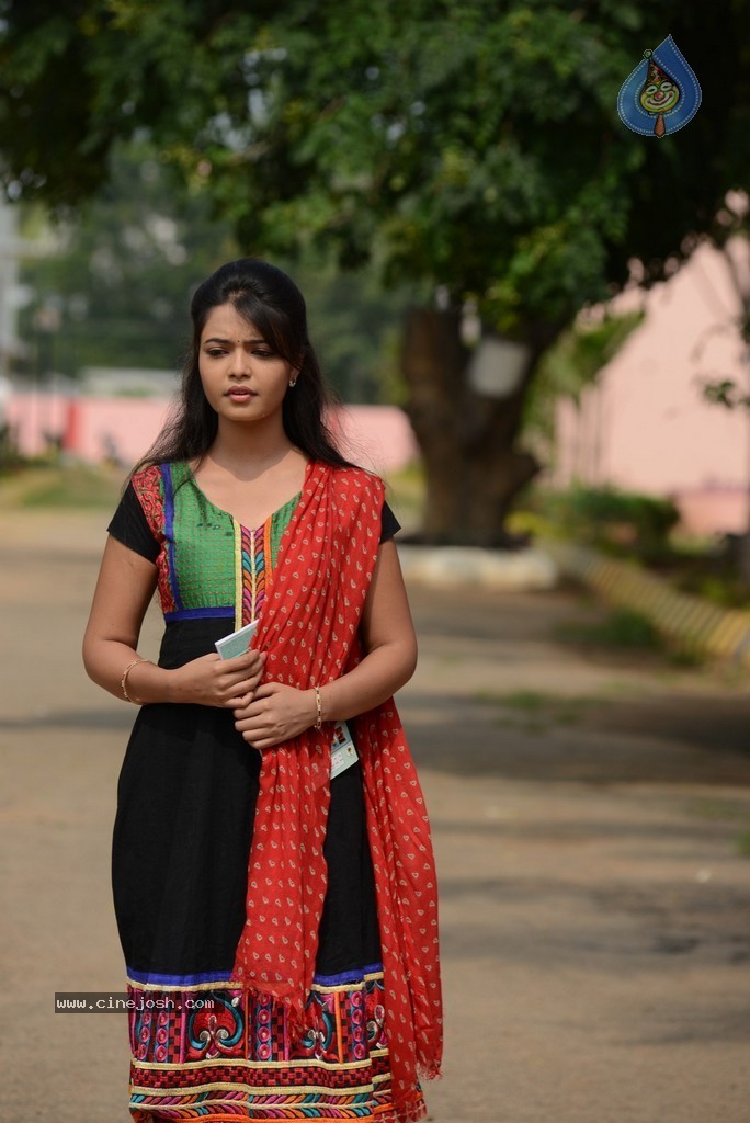 Romance with Finance Movie Stills - 66 / 145 photos
