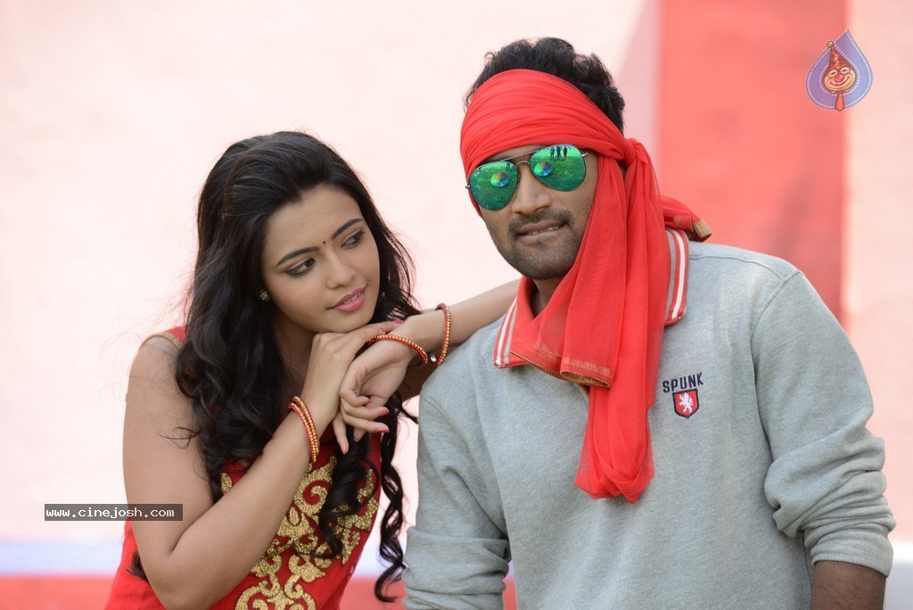 Romance with Finance Movie Stills - 84 / 145 photos