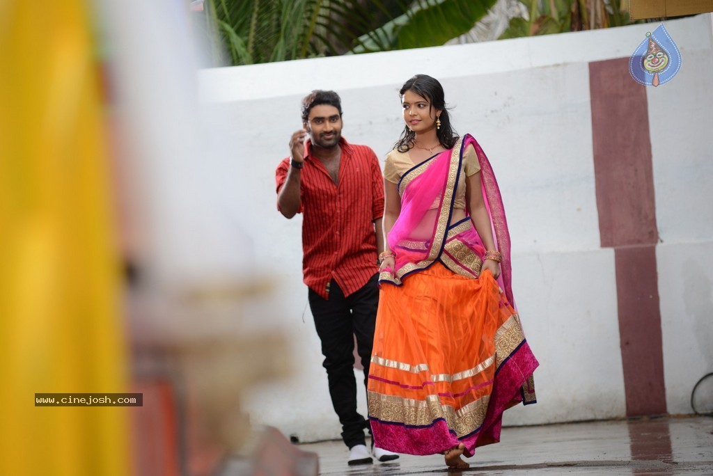 Romance with Finance Movie Stills - 93 / 145 photos