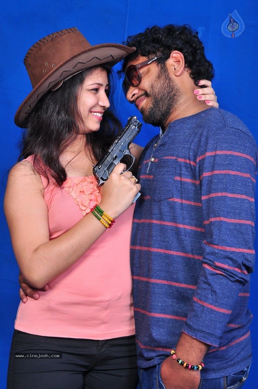 Romantic Lovers Movie Stills - 1 / 17 photos