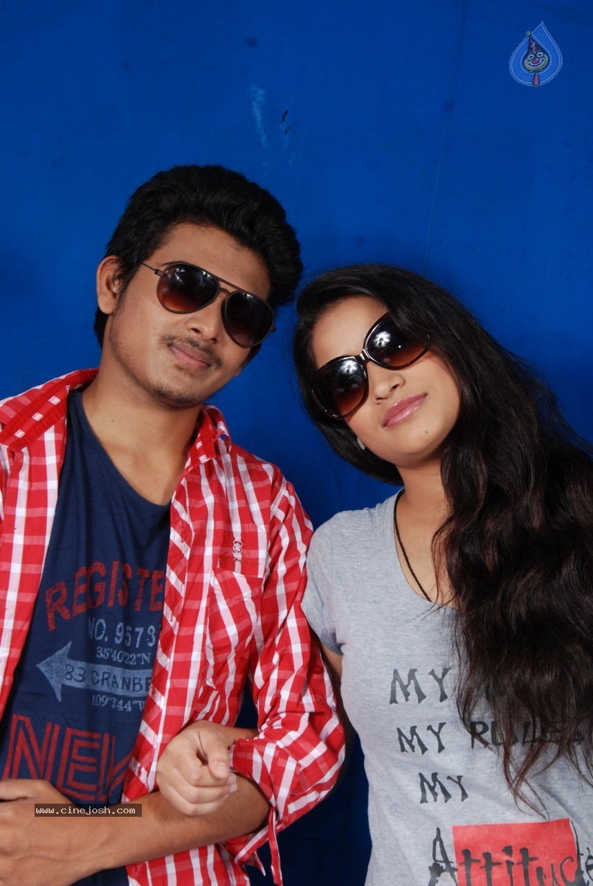 Romantic Lovers Movie Stills - 2 / 17 photos