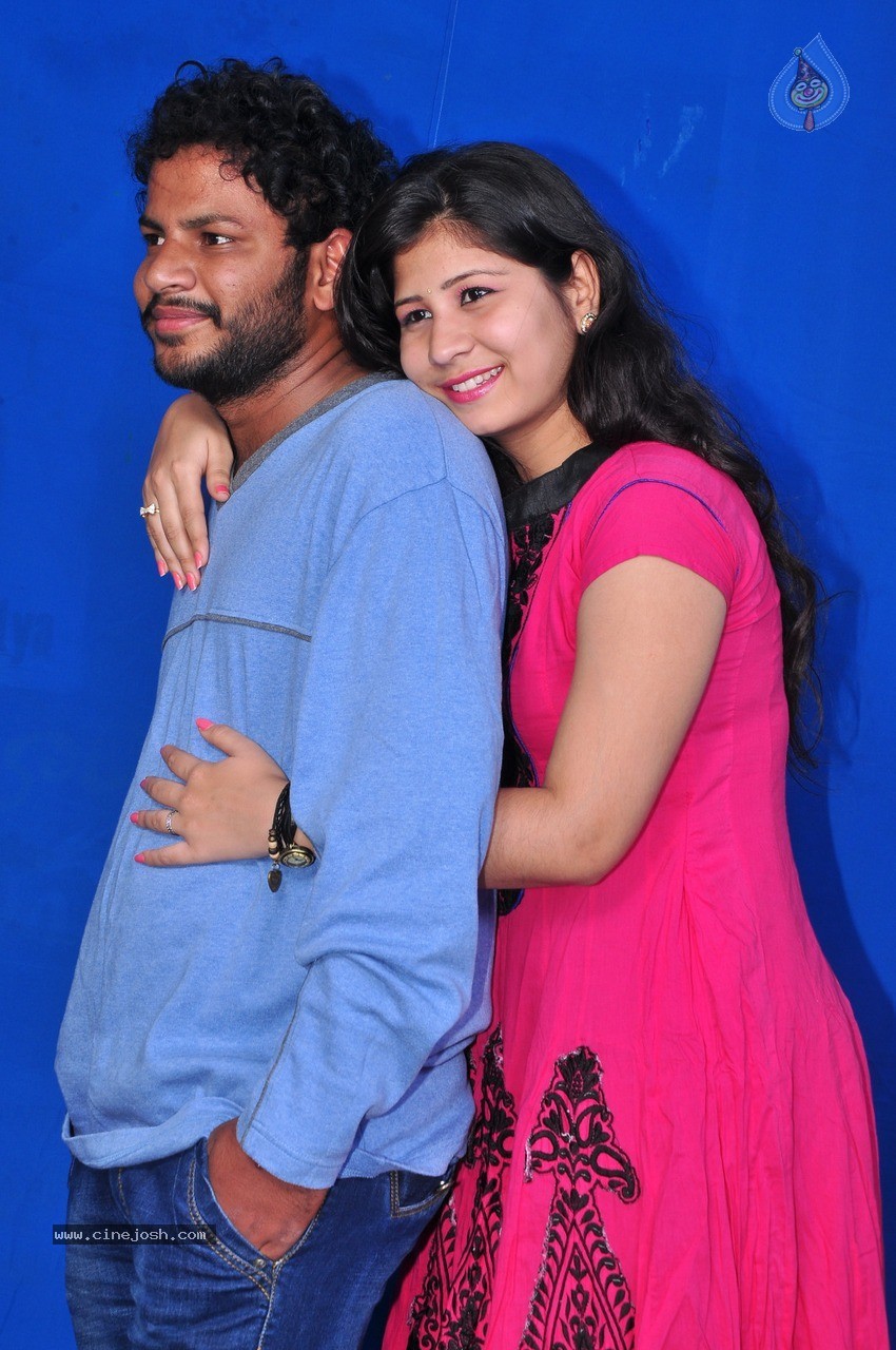 Romantic Lovers Movie Stills - 7 / 17 photos