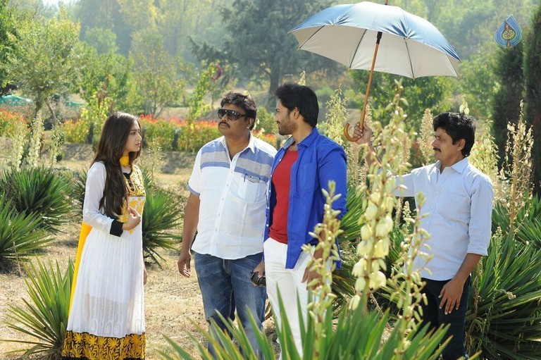 Rose Garden Movie Photos - 8 / 10 photos