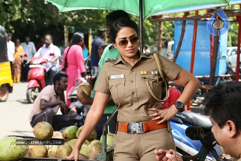 Roshagadu Movie Working Stills - 5 / 12 photos