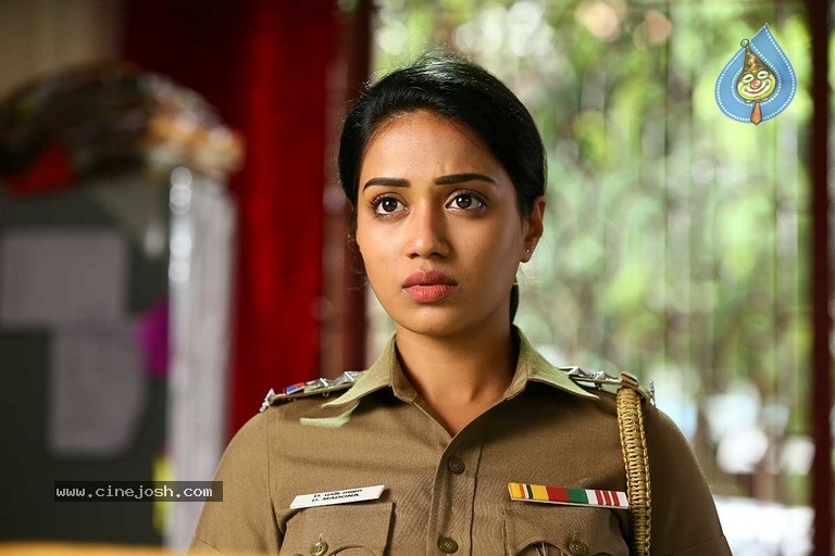 Roshagadu Movie Working Stills - 10 / 12 photos