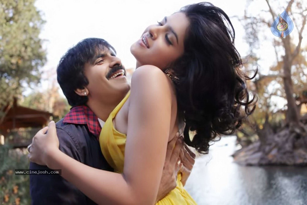 Rowdi Raja Tamil Movie Stills - 60 / 65 photos