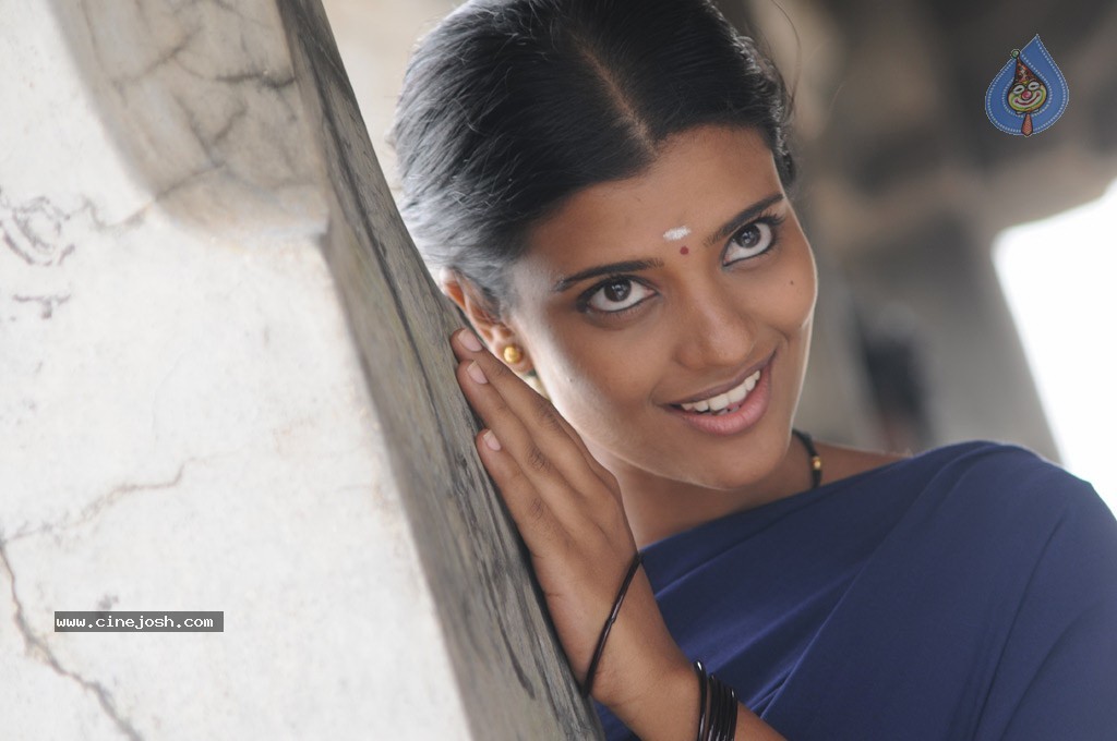 Rummy Tamil Movie Stills - 17 / 36 photos