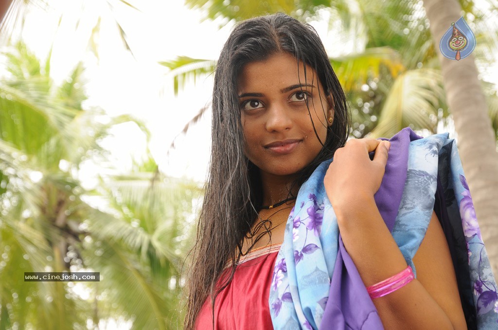 Rummy Tamil Movie Stills - 27 / 36 photos
