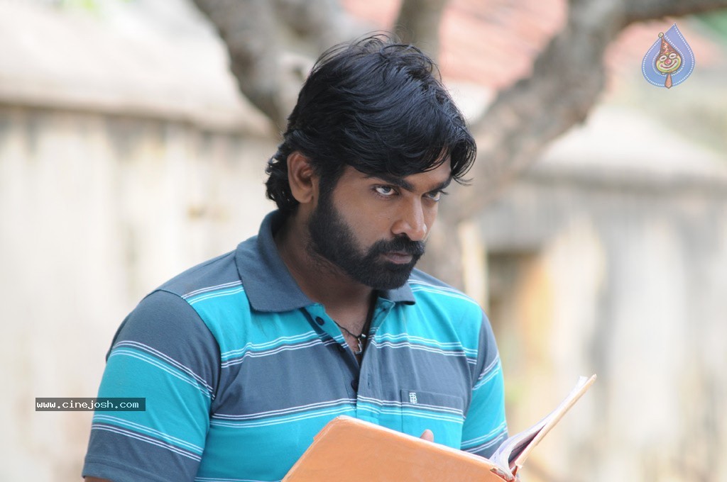 Rummy Tamil Movie Stills - 33 / 36 photos