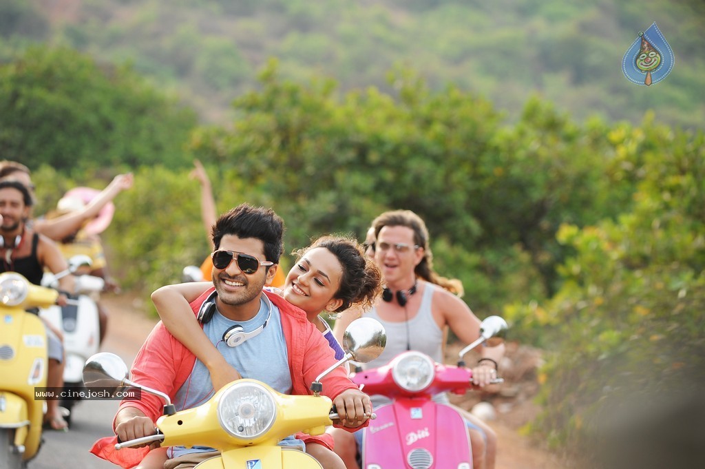 Run Raja Run Movie Stills - 7 / 7 photos