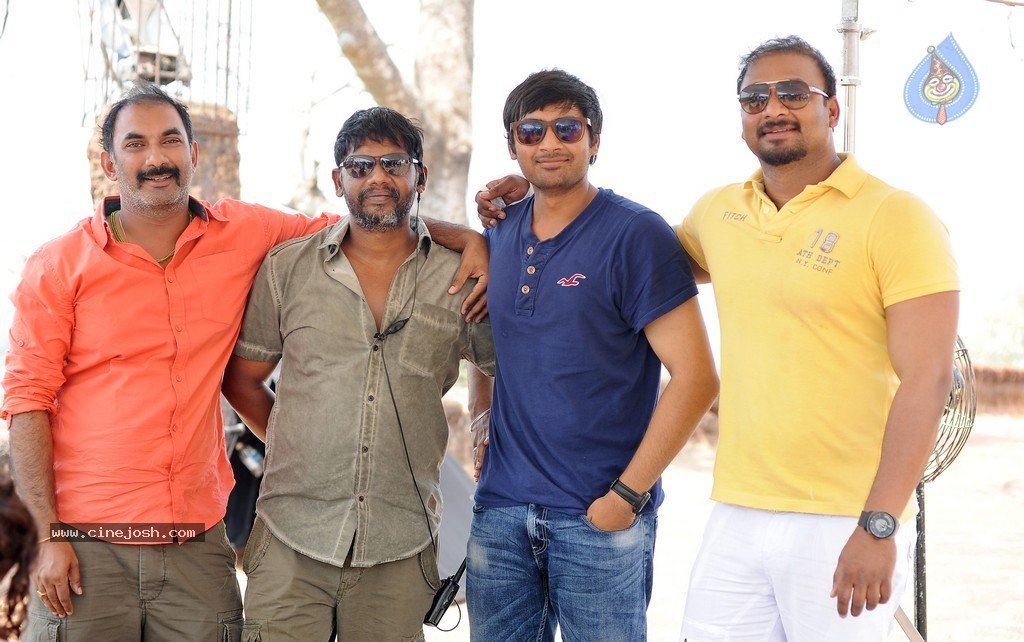 Run Raja Run Working Stills - 3 / 15 photos