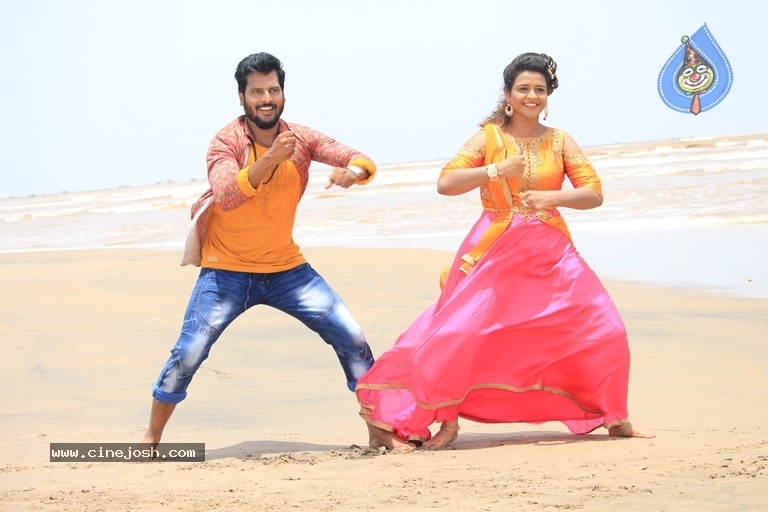 Runam Movie Posters and Photos - 15 / 52 photos