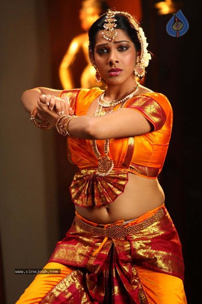 Ruthravathy Tamil Movie Stills - 15 / 47 photos