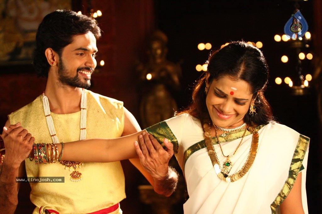 Ruthravathy Tamil Movie Stills - 32 / 47 photos