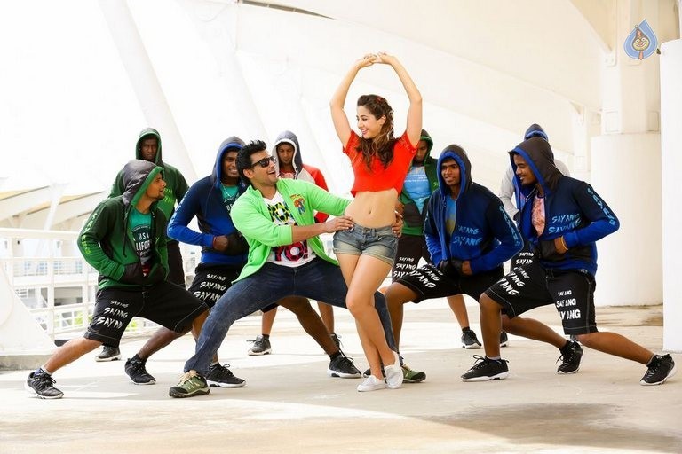 Saahasam Tamil Movie Photos - 13 / 19 photos