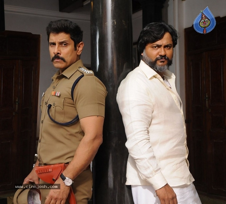 Saamy Square Movie Stills - 3 / 6 photos