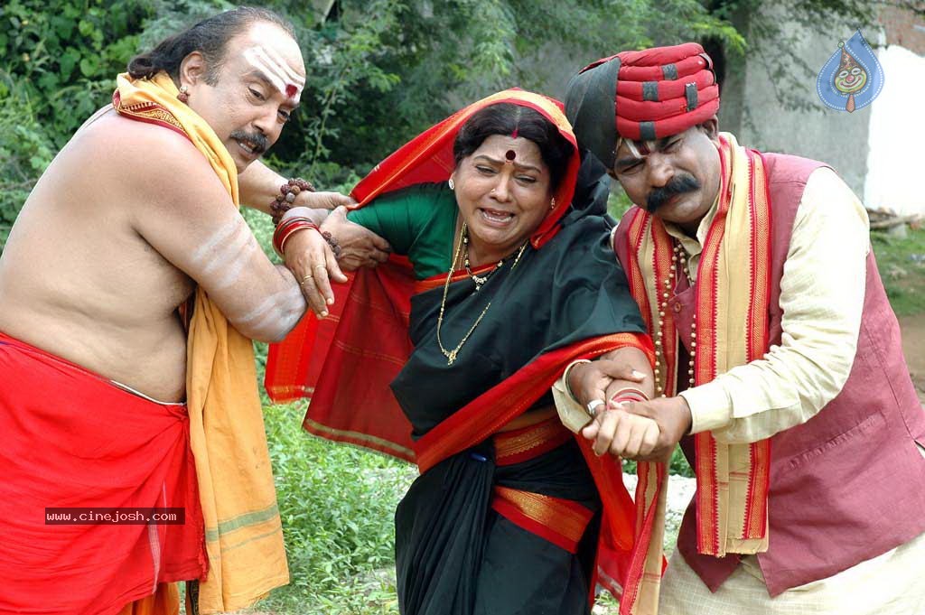 Sadhguru Saibaba Movie Stills - 22 / 26 photos