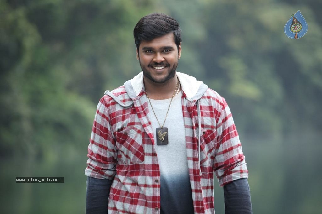 Sagaptham Tamil Movie Photos - 20 / 89 photos