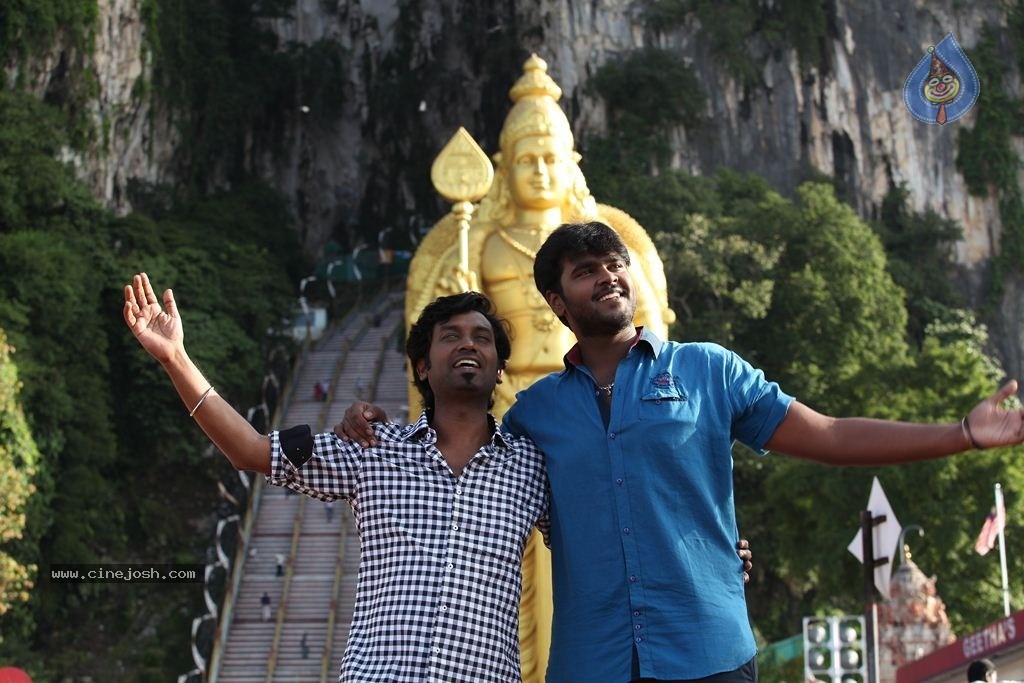 Sagaptham Tamil Movie Photos - 24 / 89 photos