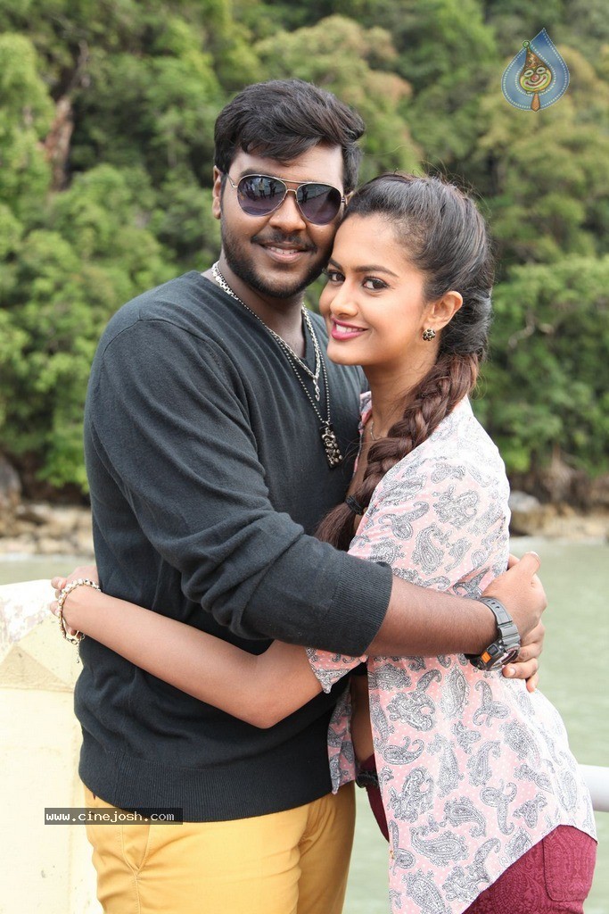 Sagaptham Tamil Movie Photos - 32 / 89 photos