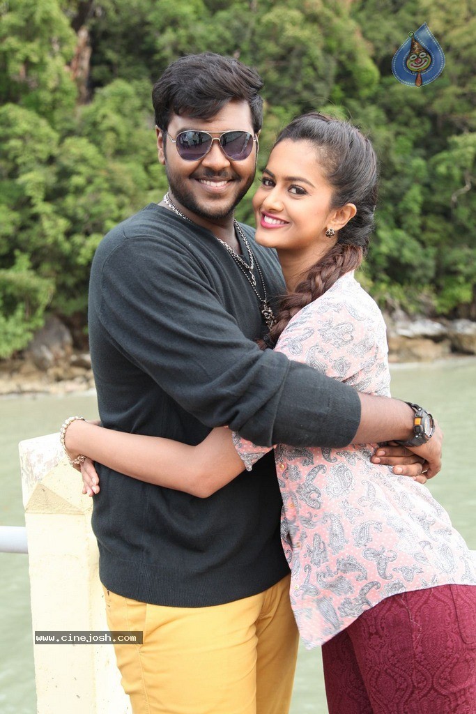 Sagaptham Tamil Movie Photos - 48 / 89 photos