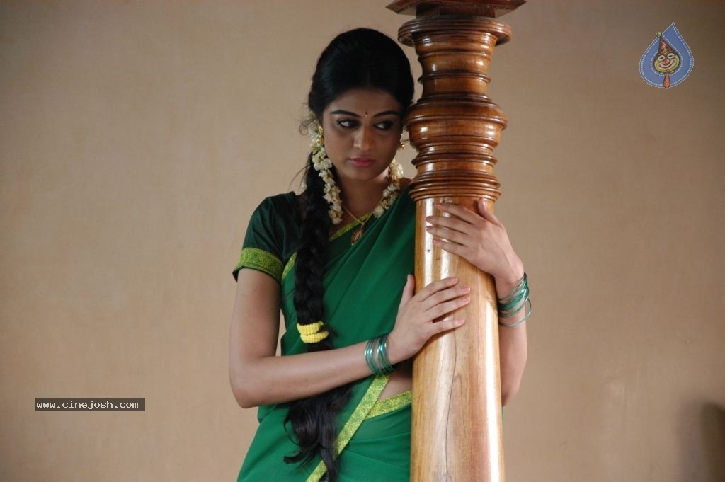 Sagaptham Tamil Movie Photos - 49 / 89 photos