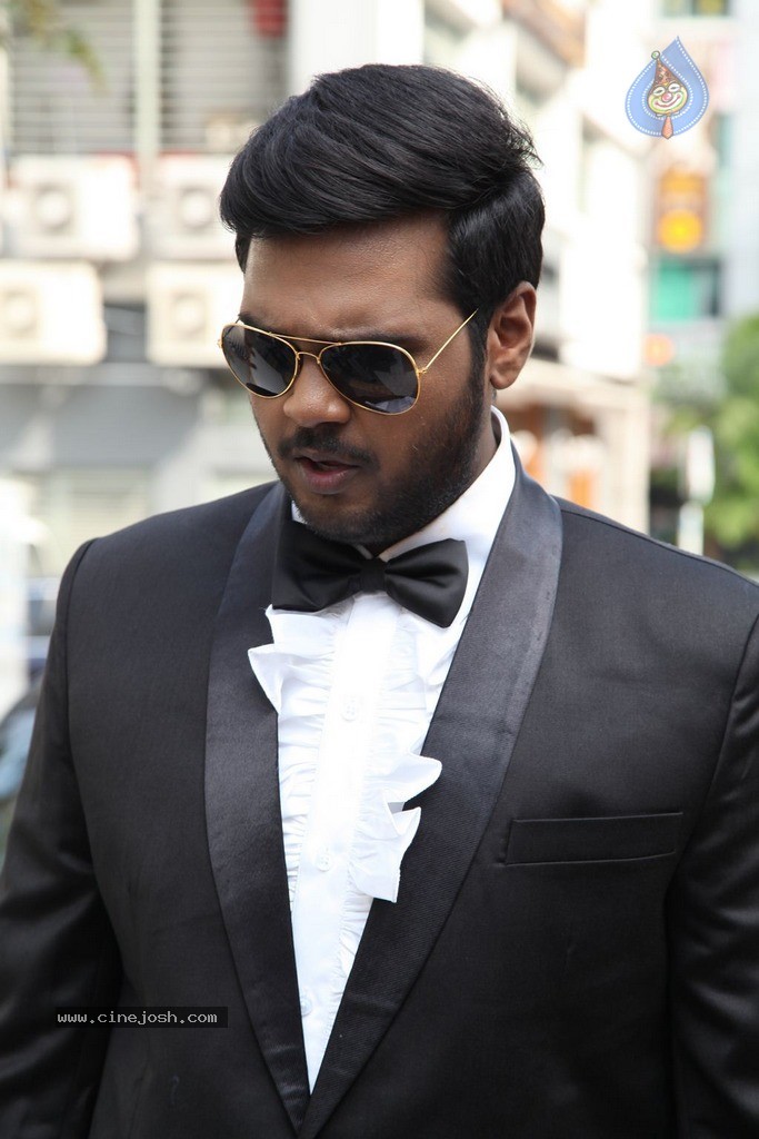 Sagaptham Tamil Movie Photos - 54 / 89 photos