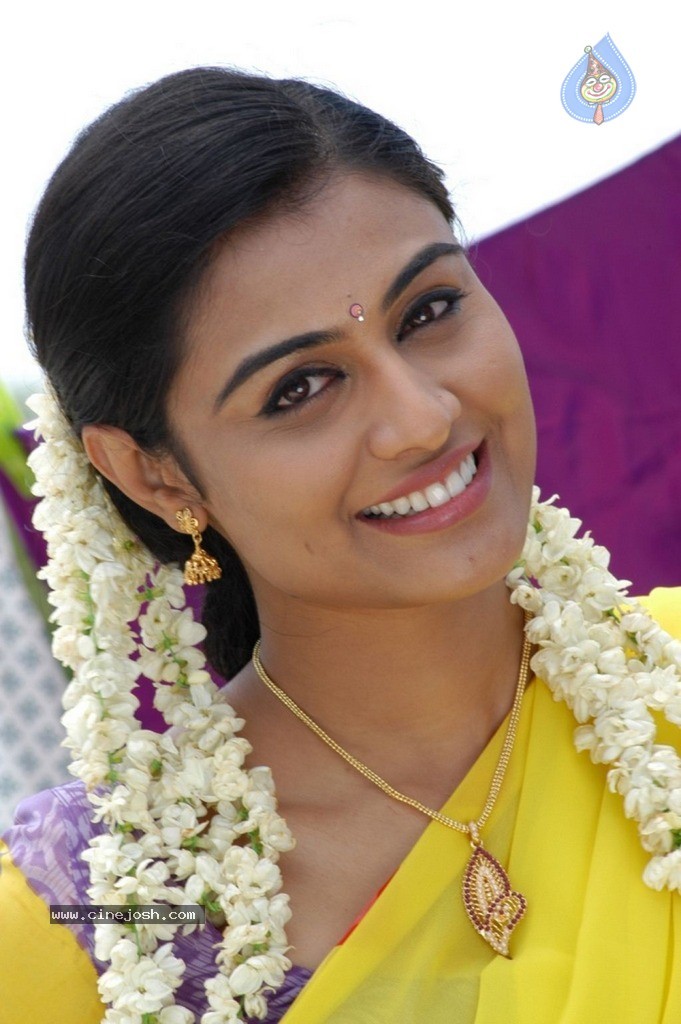 Sagaptham Tamil Movie Photos - 64 / 89 photos