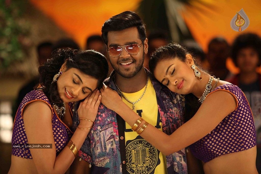Sagaptham Tamil Movie Stills - 14 / 35 photos