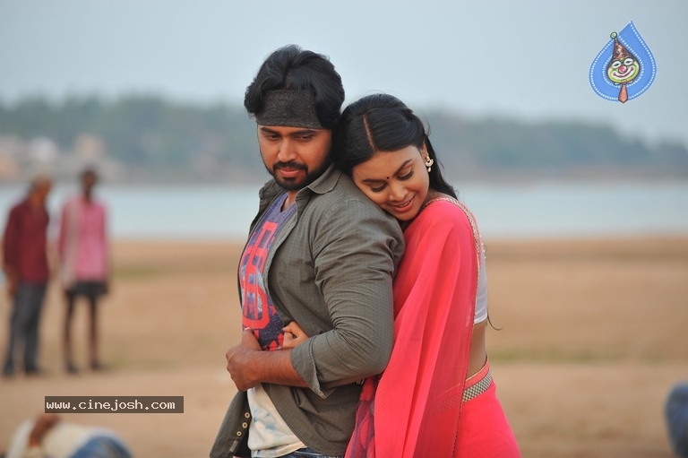 Sakalakala Vallabhudu Movie Stills - 7 / 12 photos