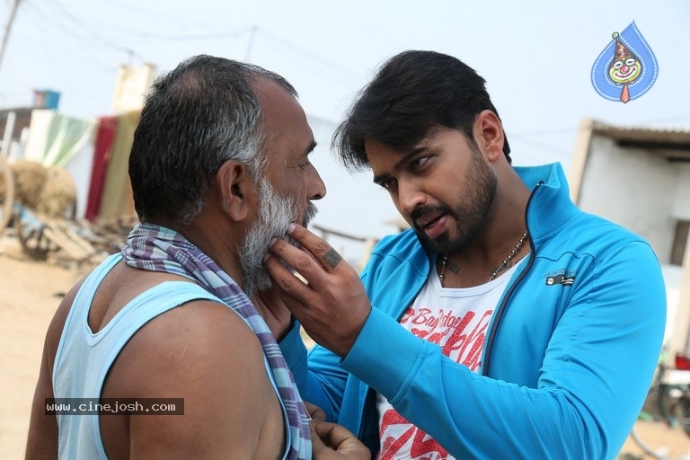 Sakalakala Vallabhudu Movie Stills And Working Stills - 27 / 28 photos