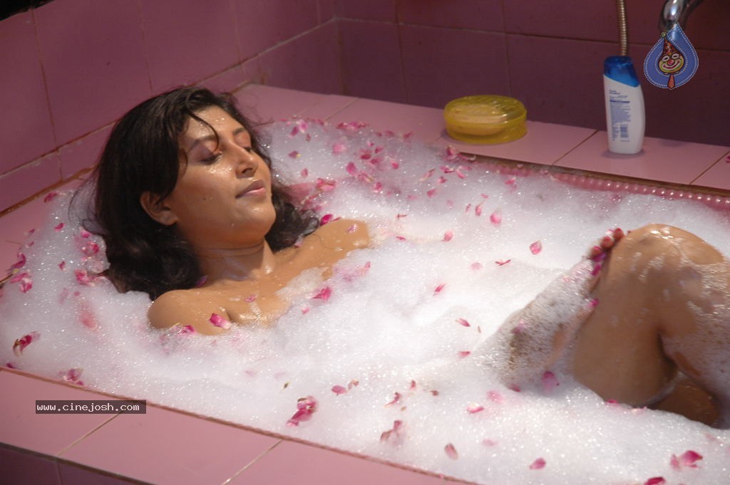 Sakshi Movie Spicy Stills - 2 / 75 photos