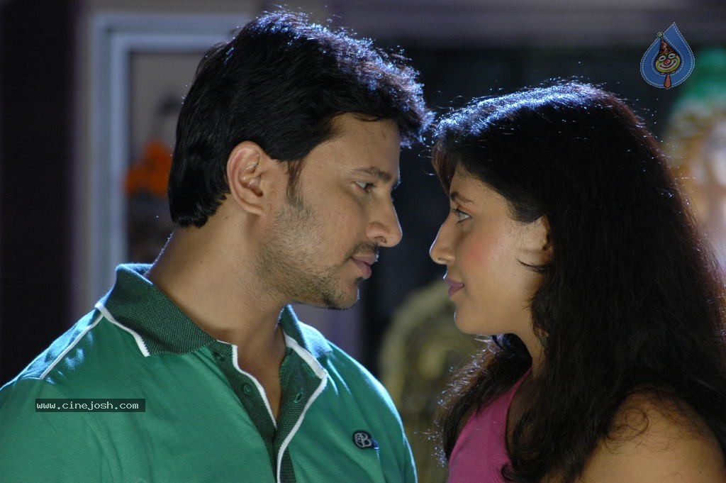 Sakshi Movie Spicy Stills - 43 / 75 photos