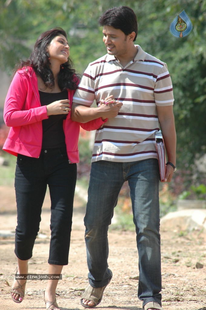 Sakshi Movie Spicy Stills - 59 / 75 photos