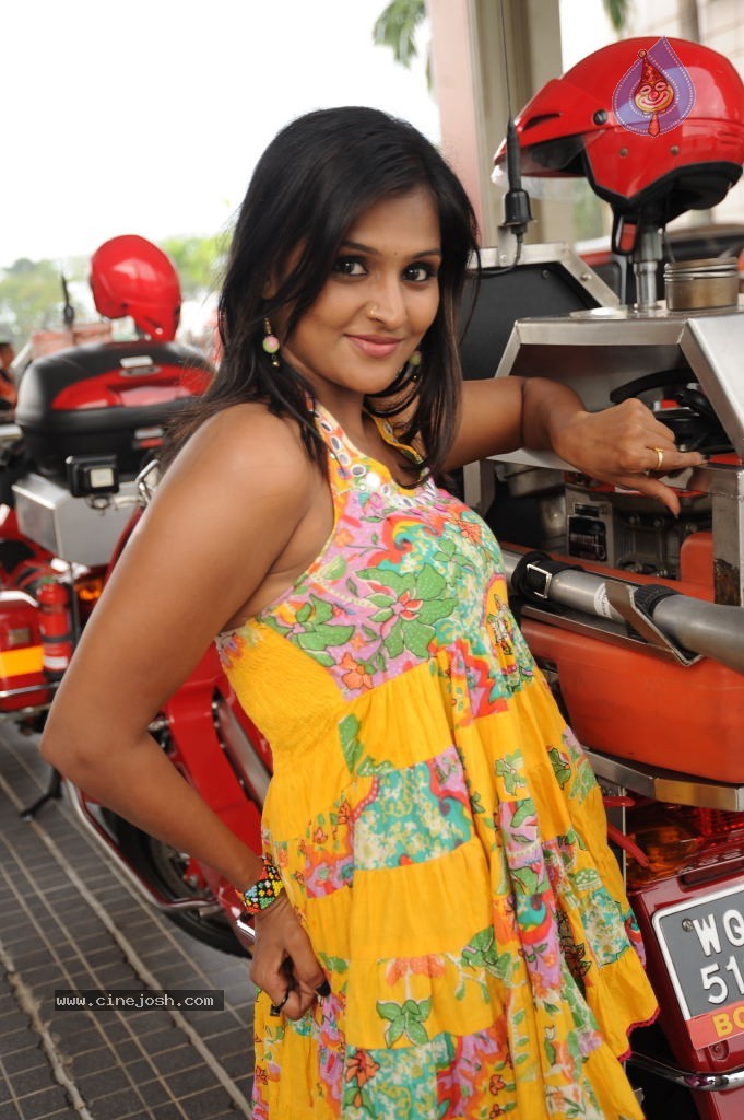 Salamath Movie New Stills - 28 / 58 photos