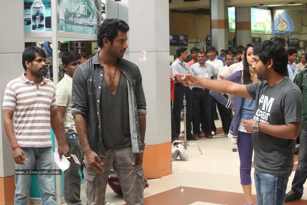 Samar Tamil Movie New Stills - 54 / 89 photos