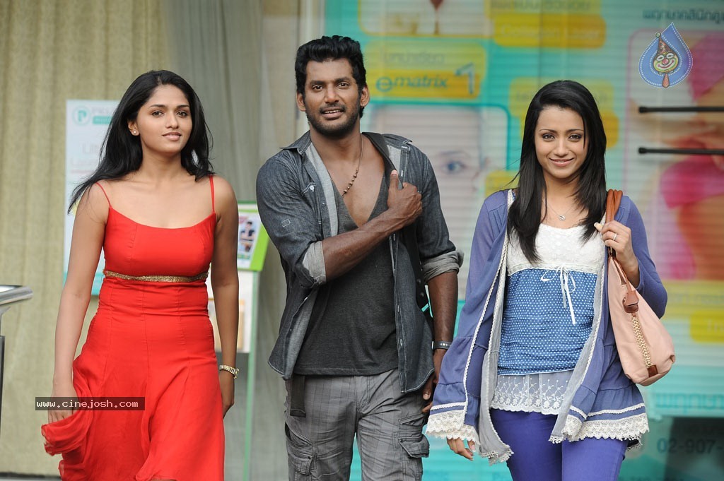 Samar Tamil Movie New Stills - 62 / 89 photos