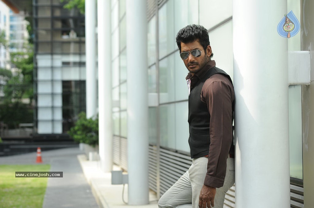 Samar Tamil Movie New Stills - 65 / 89 photos