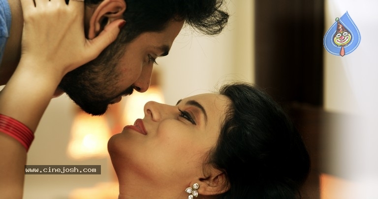 Sameeram Movie Stills - 2 / 3 photos