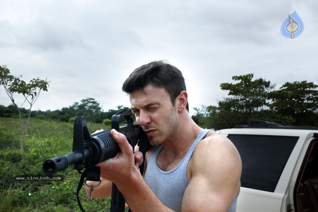 Samudramulo Dinosaurs Stills - 2 / 10 photos