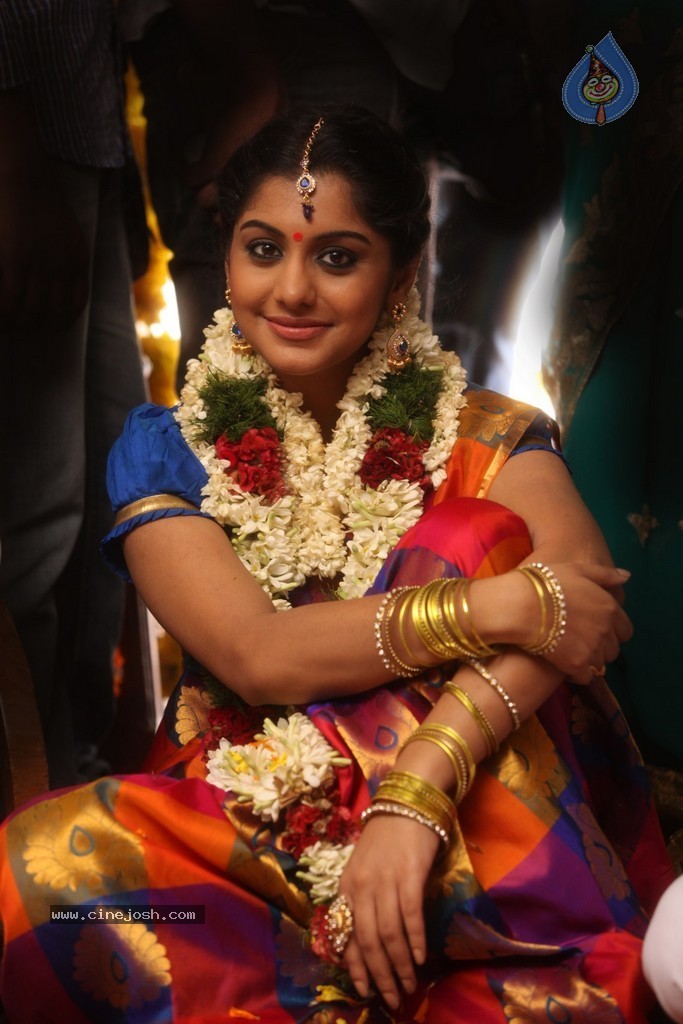 Sandamarutham Tamil Movie Gallery - 31 / 51 photos