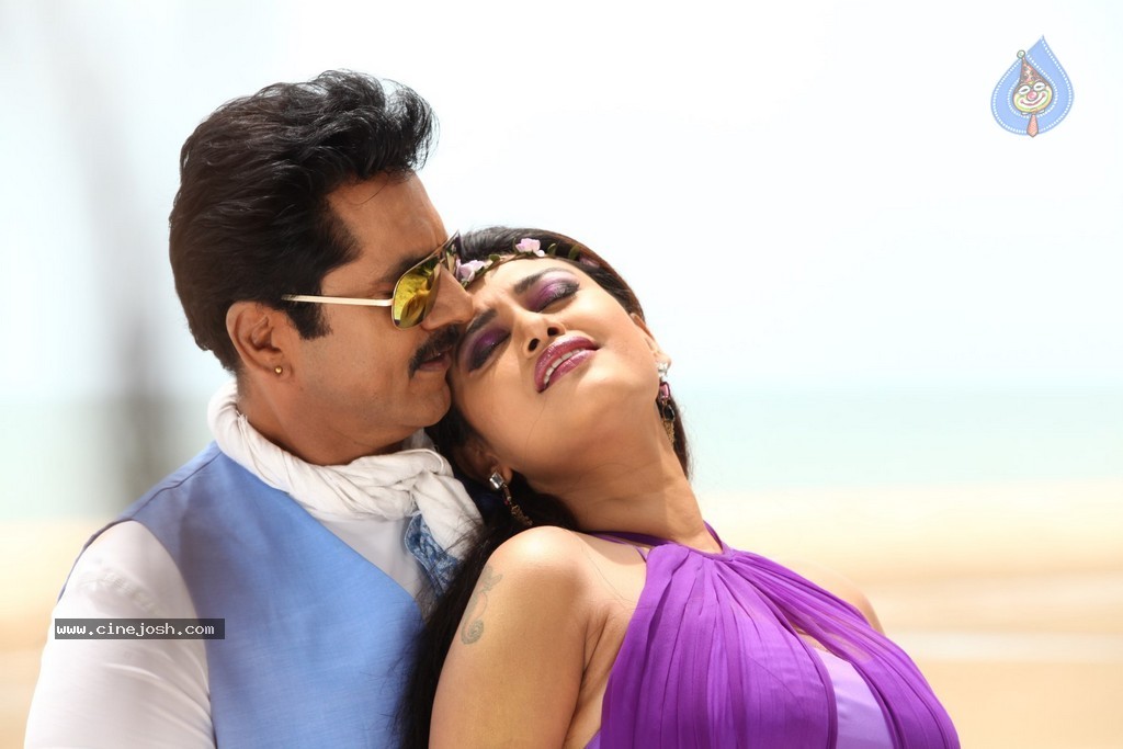 Sandamarutham Tamil Movie Gallery - 48 / 51 photos
