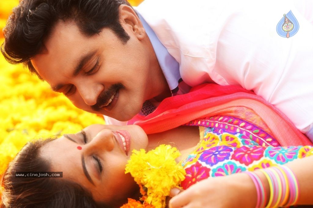 Sandamarutham Tamil Movie Pics - 28 / 33 photos